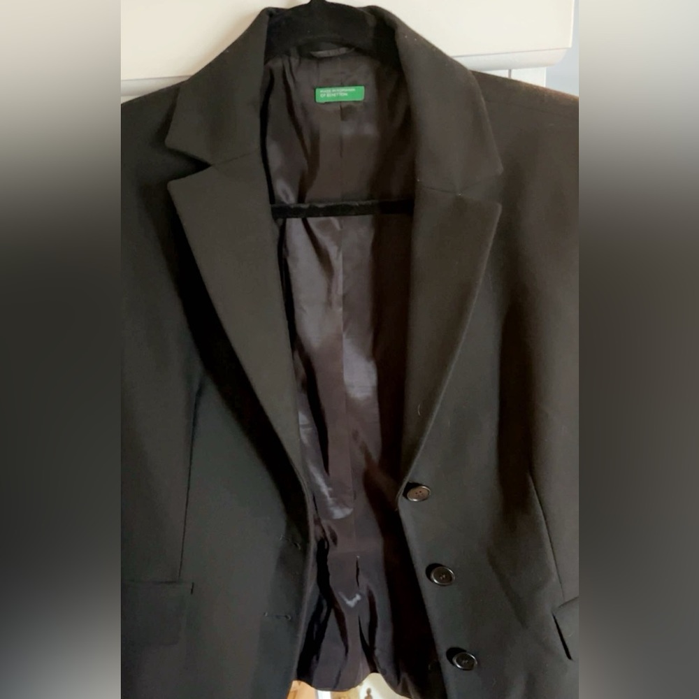 United Color Of Benetton Black Classic Suit. Jacket & pants.Size 44 EU = 8-9 US